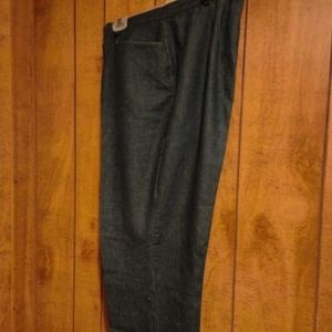 TWO TWENTY MISSES BLUE JEAN CAPRIS.